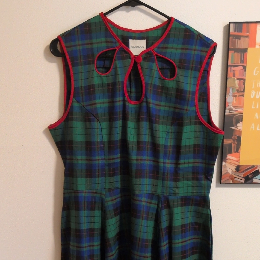 Unique Vintage Plaid Dress W Red Tr Sz XL P2P": 21in Waist:18in S2hem:42.5in
